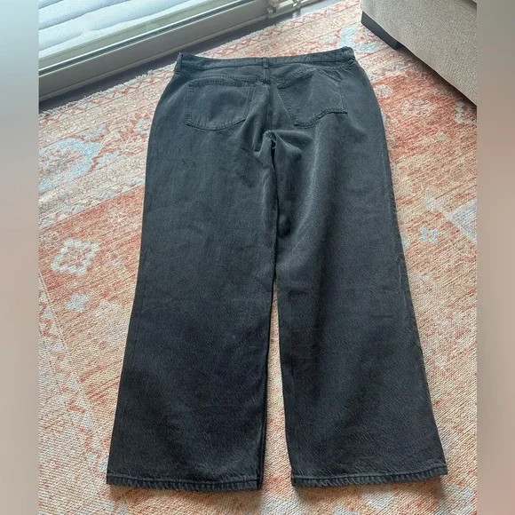 NWT Abercrombie and Fitch Drapey Rigid High Rise Loose Jean black size 34 18R - Picture 8 of 8